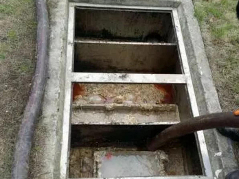 豆河镇隔油池清理