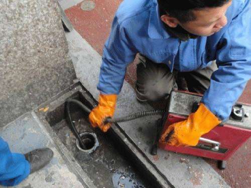 豆河镇疏通下水道